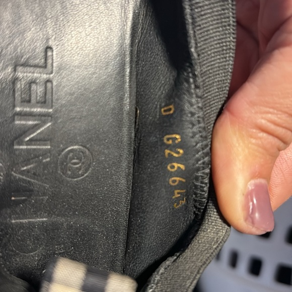 Chanel Black and white checked heels. - Picture 5 of 5